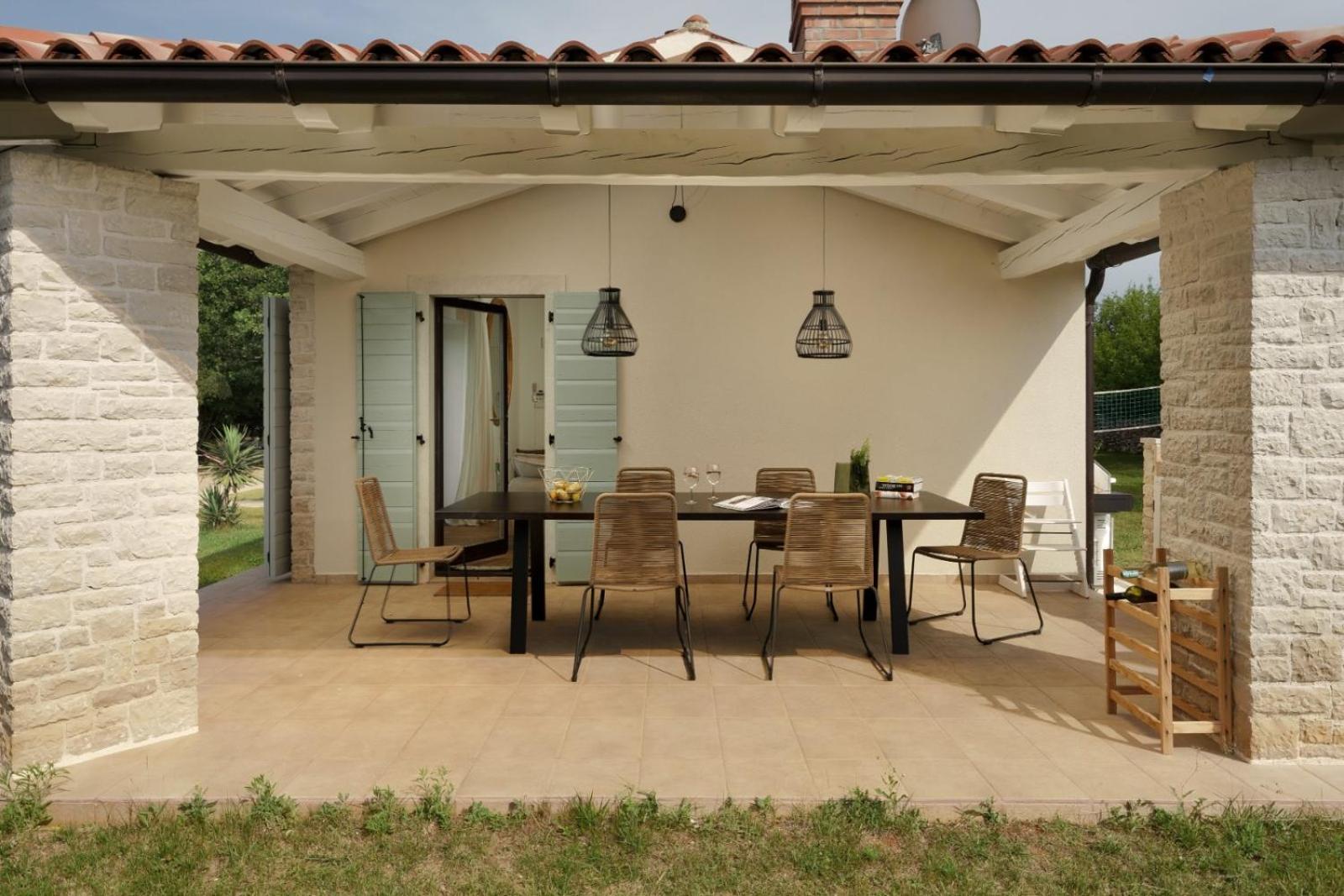 Juršići Luxury Villa In Istria - 9,000 Sqm Private Estate With Pool & Sauna, 15 Min To Sea, Near Fazana, 3 Bedrooms מראה חיצוני תמונה